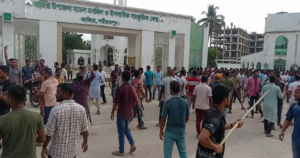 জাজিরায় হামলার ভিডিও করায় সাংবাদিককে মারধরের অভিযোগ