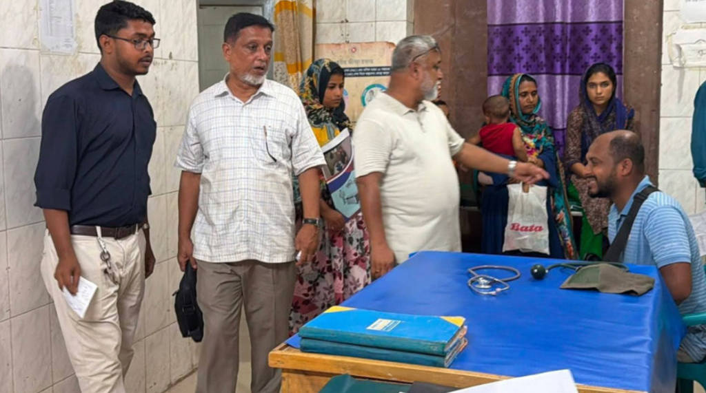 প্রেসক্লাবের দেয়াল ভাঙা থেকে সংঘাত, শরীয়তপুরে দুই দিনে আহত ৭ সাংবাদিক